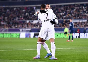 فيديو نيمار ومبابي يقودان باريس سان جيرمان للفوز على بوردو في الدوري الفرنسي