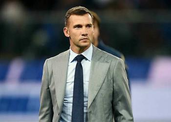 رسمي ا شيفشنكو مدير ا فني ا لـ جنوى الإيطالي