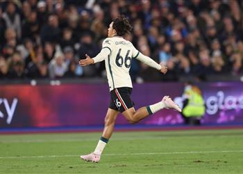 فيديو بـ أسيست محمد صلاح أرنولد ي سجل هدف التعادل لـ ليفربول أمام وست هام