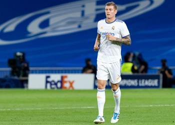 وكيل كروس يوضح إمكانية رحيله عن ريال مدريد بعد اهتمام باريس سان جيرمان ونيوكاسل