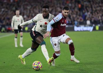 فيديو تصرف سعيد بن رحمة يخطف أنظار جماهير وست هام بعد الفوز على ليفربول