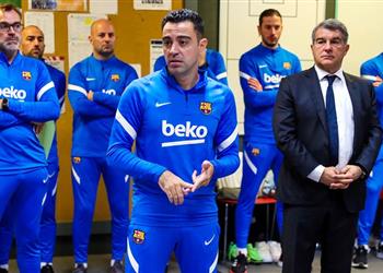 تشافي يفرض 3 قواعد صارمة لإعادة الانضباط والسيطرة في برشلونة