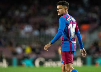 تقارير لابورتا يتخذ قرار ا حاسم ا تجاه مستقبل كوتينيو مع برشلونة