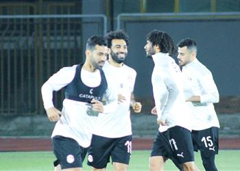 مران منتخب مصر مشاركة النني ومحمد صلاح يخوض تدريبات فردية