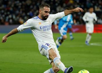 كارفاخال مستشهد ا بـ زيدان برشلونة قادر على العودة للمنافسة مع تشافي