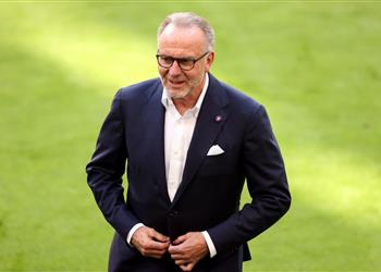 رومينيجه عن مرشحه للفوز بـ الكرة الذهبية قهر المستحيل ولا يهمه السن