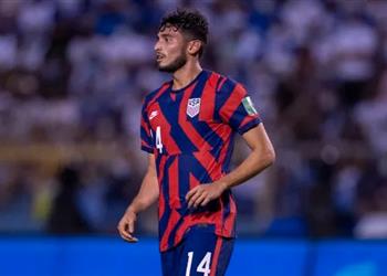 بعد اهتمام ليفربول وقطبي مانشستر وكيله مهاجم دالاس م ستعد للانتقال لأفضل ناد أوروبي