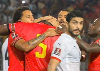 فيديو من ركلة جزاء أنجولا تسجل الهدف الثاني أمام منتخب مصر