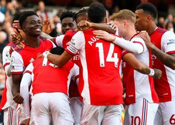 وسط ترقب ليفربول م هاجم آرسنال يلمح إلى إمكانية رحيله