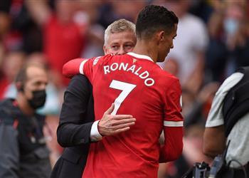 مستشهد ا بـ روي كين مكلارين يحذر سولشاير من مشكلة قد يسبهها كريستيانو رونالدو