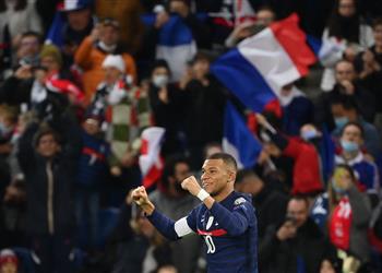 فيديو كيليان مبابي يدخل تاريخ فرنسا بـ هاتريك في كازاخستان