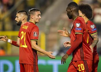 فيديو بلجيكا تحجز مقعدها في كأس العالم 2022 بثلاثية أمام إستونيا