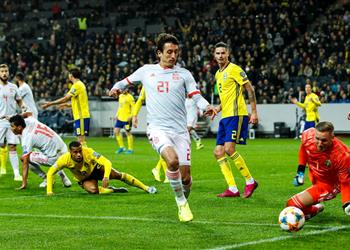 موعد والقنوات الناقلة ومعلق مباراة إسبانيا والسويد اليوم في تصفيات كأس العالم 2022