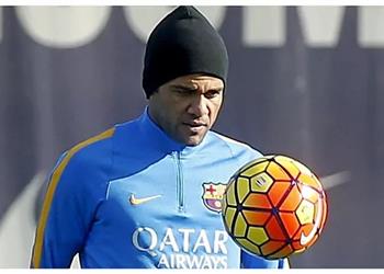 داني ألفيس أريد عودة برشلونة الذي نحبه