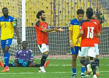 فيديو بالنيران الصديقة مصر تسجل الهدف الثاني أمام الجابون