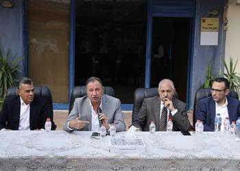 منها غرفة ملابس جديدة للاعبين الخطيب ي علن ملامح برنامجه الانتخابي في الأهلي