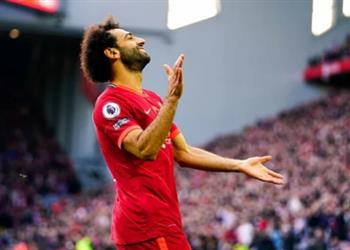 عقبات أمام باريس سان جيرمان في سباق التعاقد مع محمد صلاح