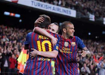 لابورتا لا أستبعد عودة ميسي وإنييستا إلى برشلونة مثل ألفيس