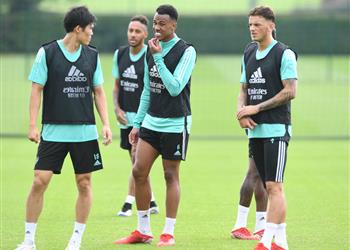 آرسنال يستعيد خدمات لاعبه قبل مباراة ليفربول في الدوري الإنجليزي