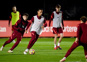 3 غيابات في تدريبات ليفربول قبل مباراة آرسنال بالدوري الإنجليزي