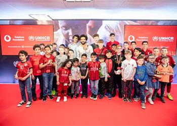 فيديو محمد صلاح يشارك في برنامج لتطوير المدراس ويتهرب من الحديث عن م ستقبله مع ليفربول