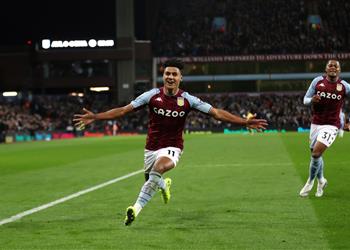 فيديو الظهور الأول لـ جيرارد أستون فيلا يفوز بثنائية على برايتون في الدوري الإنجليزي