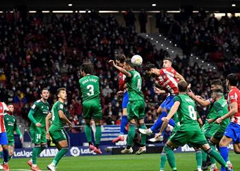 أتلتيكو مدريد يعود للانتصارات بفوز قاتل على أوساسونا في الدوري الإسباني