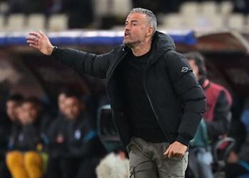 إنريكي يدعم تشافي يعرف ما يفعله وبرشلونة سيكون فريق ا صعب التغلب عليه