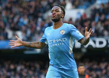 ميرور مانشستر سيتي يحسم موقفه من رحيل ستيرلينج في يناير بعد اهتمام برشلونة