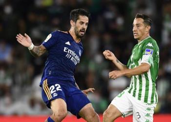 كادينا سير إيسكو تمرد على أنشيلوتي في مباراة ريال مدريد وغرناطة