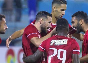 فيديو في الدقيقة 97 علي معلول يسجل هدف فوز الأهلي القاتل أمام غزل المحلة