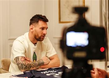 ميسي يرشح 5 فرق للتتويج بـ دوري أبطال أوروبا ويتذكر منافسته مع رونالدو