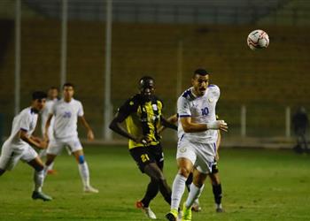 نائب رئيس الإسماعيلي احتضنت اللاعبين بعد التعادل مع المقاولون والجماهير ت حرك الصخر