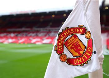 تقارير اسم مفاجئ يقترب من قيادة مانشستر يونايتد حتى نهاية الموسم