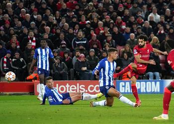 محمد صلاح يعادل رقم فيرمينو في دوري أبطال أوروبا