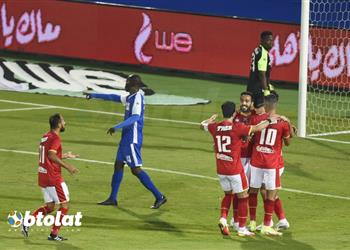 تشكيل الأهلي أمام سموحة في الدوري الشحات وعبد القادر أساسيان وغياب معلول وشريف