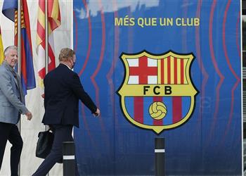 سبورت برشلونة يتوصل إلى تسوية مع كومان بشأن مستحقاته