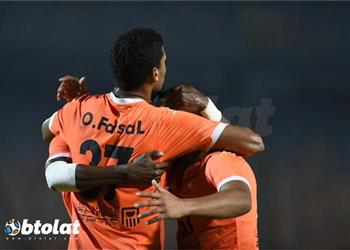 فيديو البنك الأهلي يفوز على المقاولون بثنائية في الدوري المصري