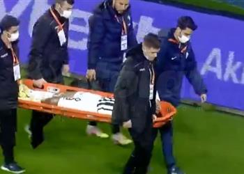 فيديو أحمد ياسر ريان يتعرض لإصابة قوية ويغادر مباراة ألتاي وباشاك شهير