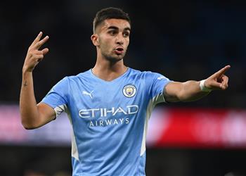 توريس يطلب الرحيل من مانشستر سيتي إلى برشلونة وجوارديولا يحسم الموقف