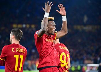 فيديو روما يتخطى تورينو بصعوبة في مباراة درامية بالدوري الإيطالي