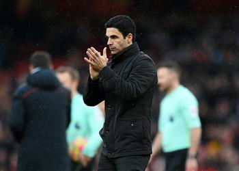 ديلي ميل شكوك حول مشاركة نجم آرسنال أمام مانشستر يونايتد