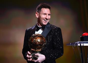رئيس تحرير فرانس فوتبول يكشف لمن صوت في الكرة الذهبية ومفاجأة تخص ليفاندوفسكي