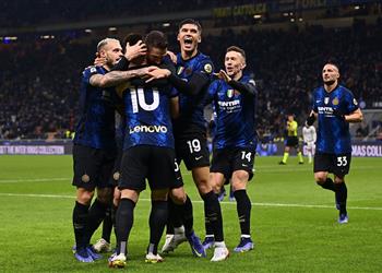 فيديو إنتر ميلان يهزم سبيزيا بثنائية ويلاحق نابولي على صدارة الدوري الإيطالي