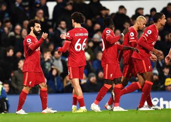 الملك يحسم الديربي فيديو محمد صلاح يسجل ثنائية ويقود ليفربول لإسقاط إيفرتون برباعية في الدوري الإنجليزي