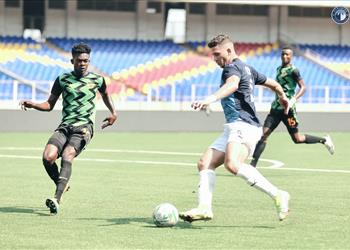 بعثة مانياما تصل القاهرة لمواجهة بيراميدز في الكونفدرالية