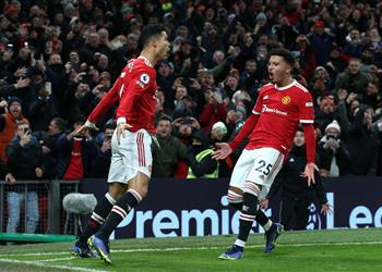 بمشاركة النني فيديو ثنائية رونالدو ت عيد مانشستر يونايتد لسكة الانتصارات بثلاثية في آرسنال