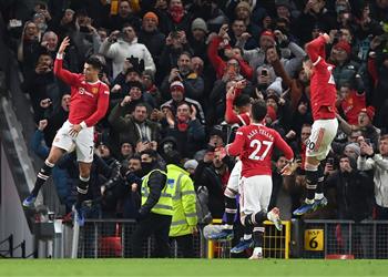 فيديو رونالدو يتألق ويسجل هدف مانشستر يونايتد الثالث أمام آرسنال