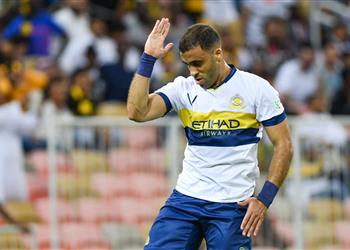 النصر السعودي يرفض مساعي عبد الرزاق حمدالله لحل الأزمة واللاعب يطير إلى أمريكا