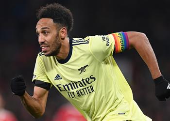 أوباميانج يرد على الانتقادات ضد أدائه في مباراة مانشستر يونايتد وآرسنال